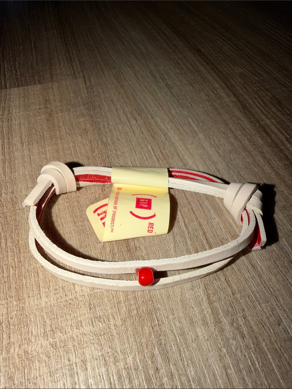 🔴 GAP PRODUCT (RED) WHITE LEATHER RED BEAD BRACELET 🔴 NWT